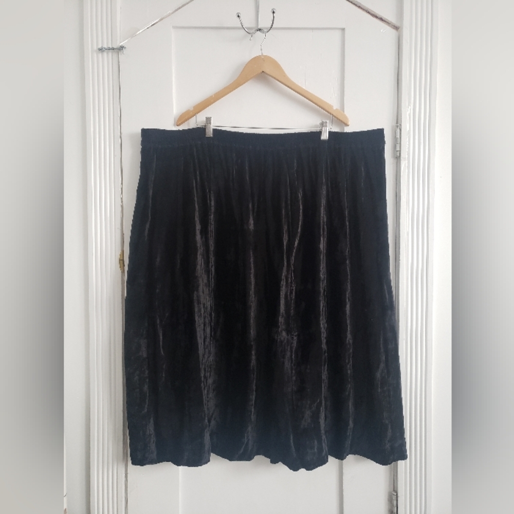 Black Velvet Plus Size Maxi Skirt | 100% Viscose | 4X Plus